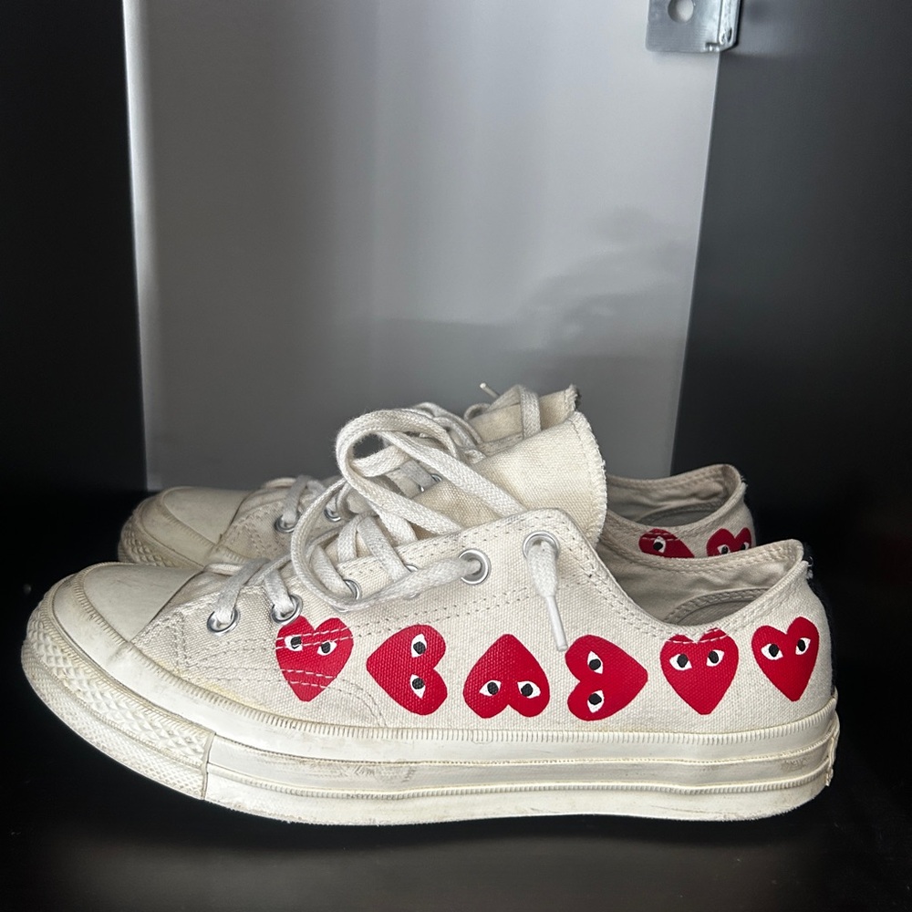 CDG converse